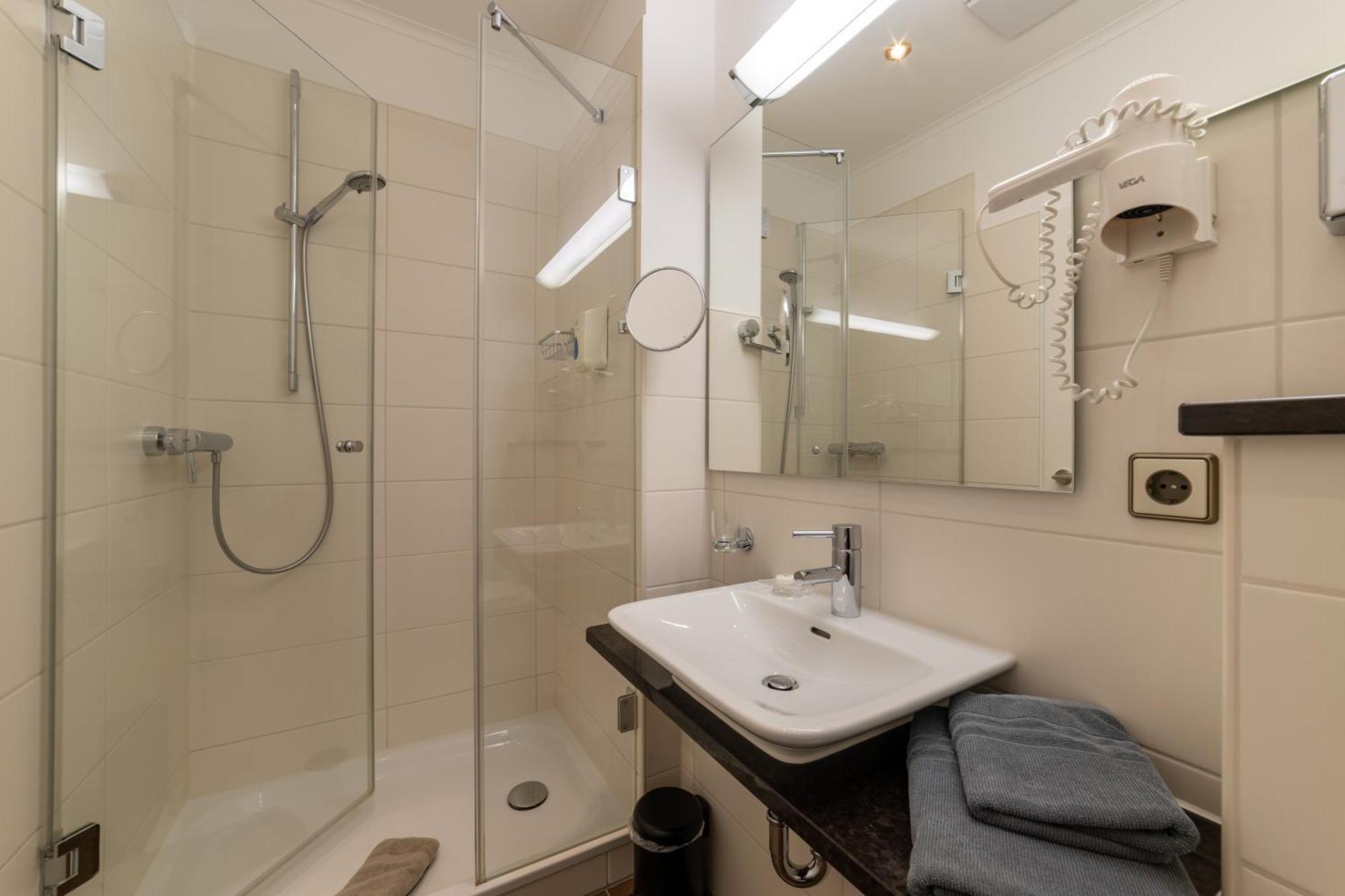 Hotel Schoengarten Garni Lindau  Dış mekan fotoğraf